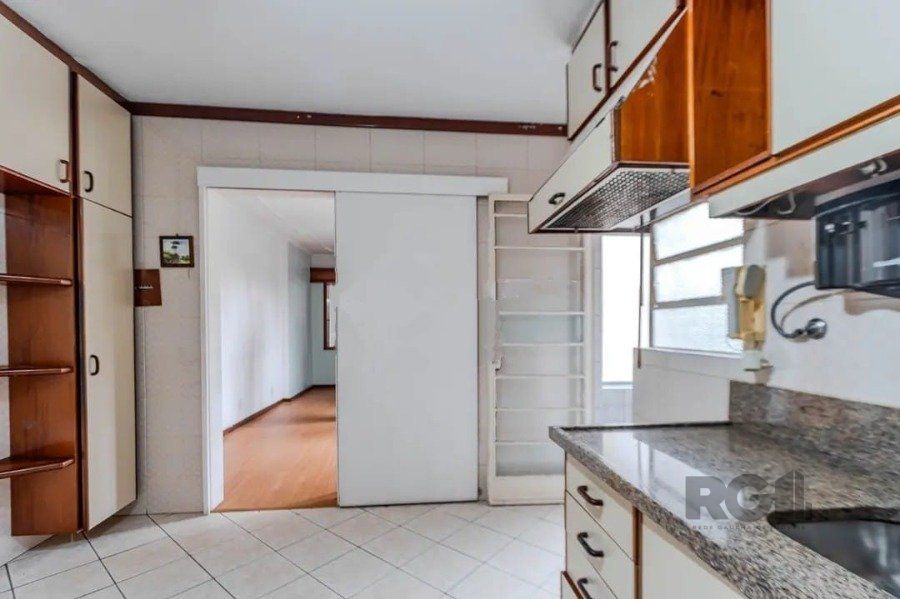 Apartamento à venda com 3 quartos, 94m² - Foto 18