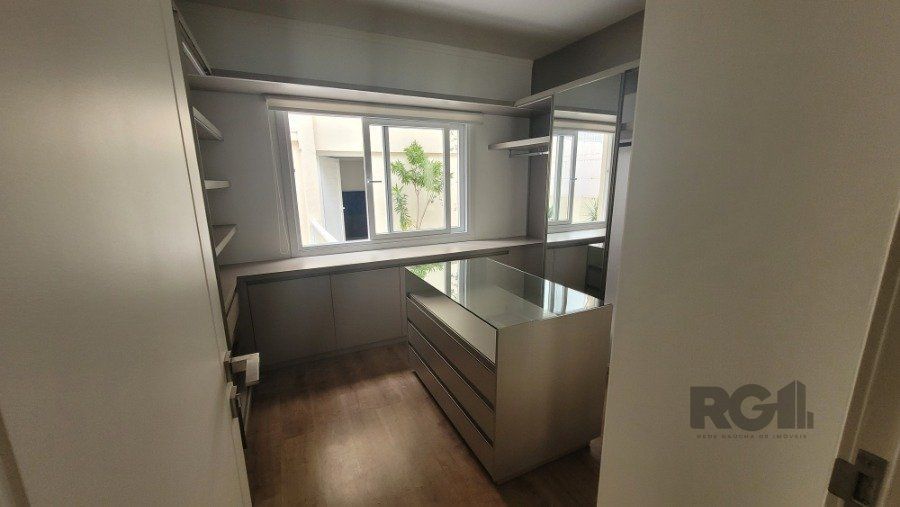 Casa à venda com 4 quartos, 250m² - Foto 29