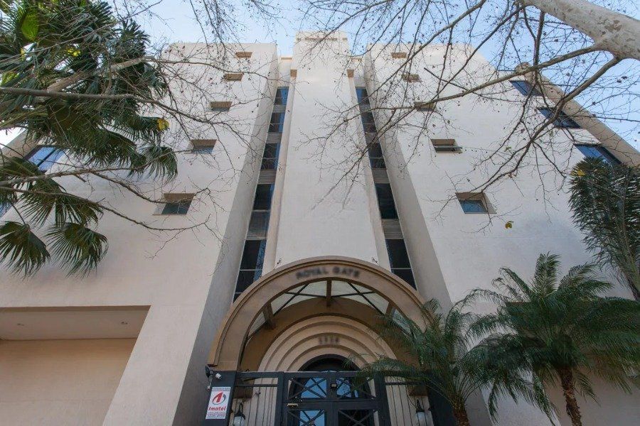Apartamento à venda com 1 quarto, 54m² - Foto 26