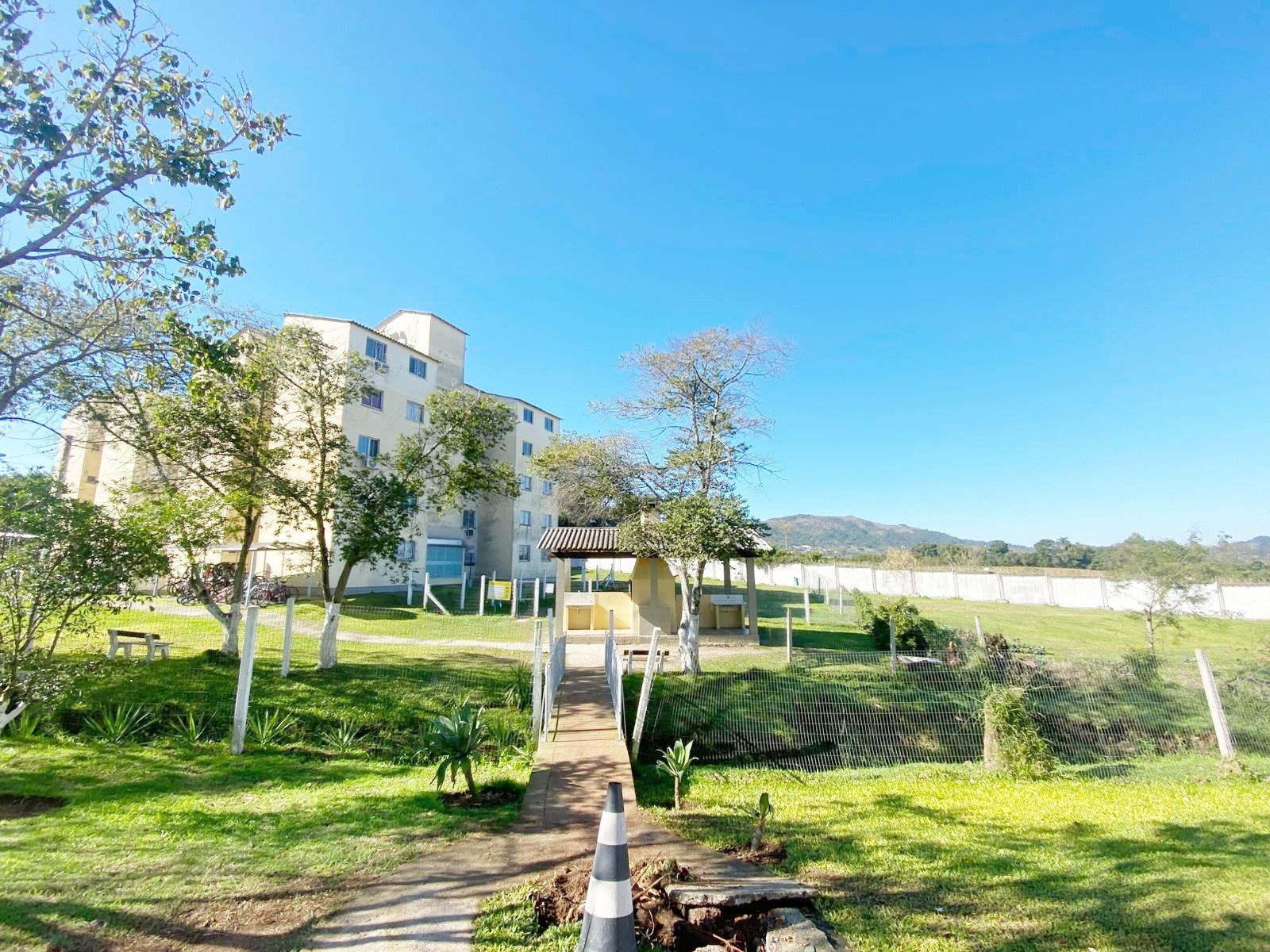 Apartamento à venda com 43m², 2 quartos, 1 vaga no bairro Vila Nova em Porto Alegre