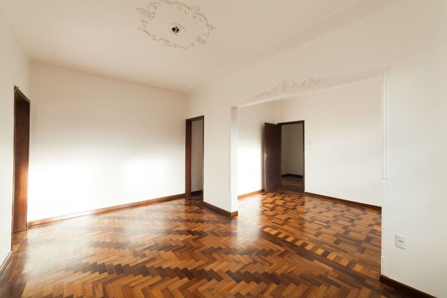Apartamento à venda com 86m², 3 quartos no bairro Partenon em Porto Alegre