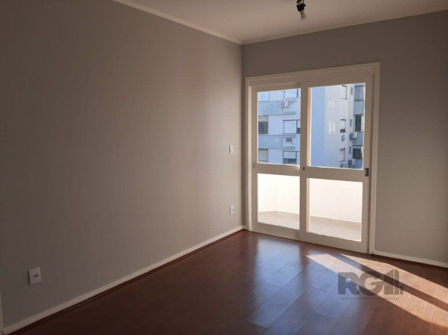 Apartamento à venda com 46m², 1 quarto, 1 vaga no bairro Jardim Botânico em Porto Alegre