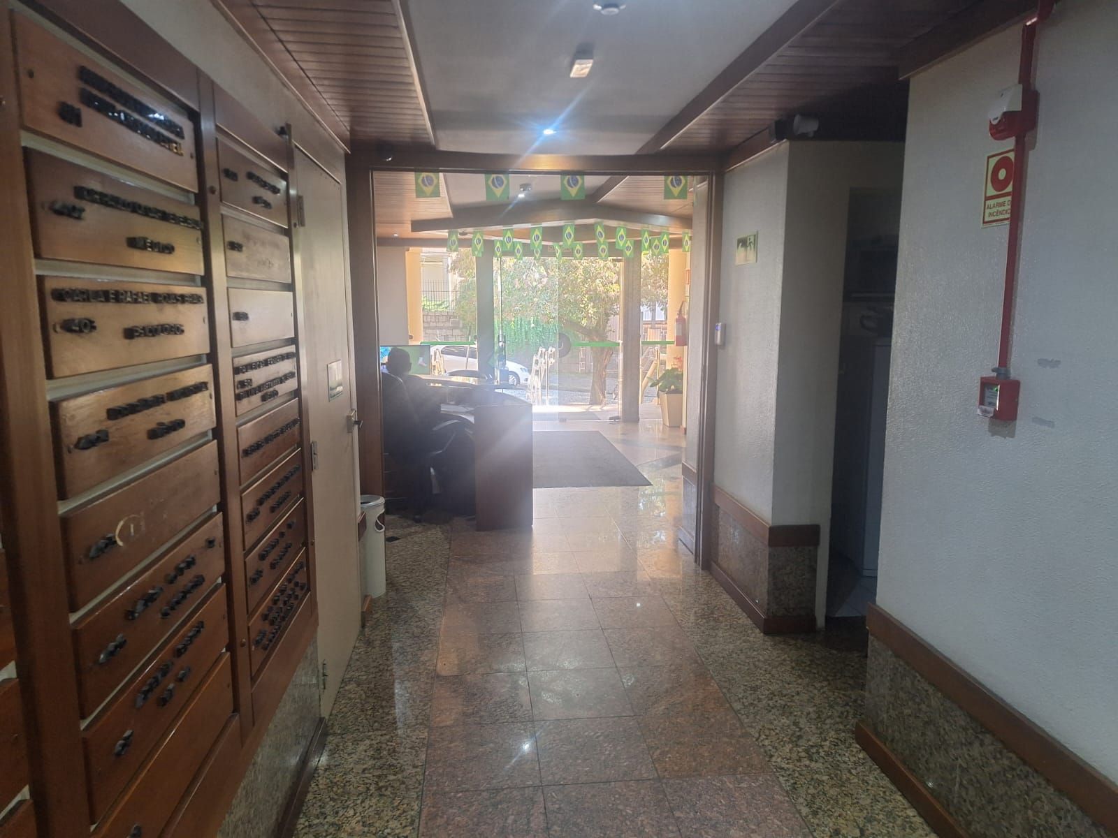 sala comercial com 53,00 m2 de área privativa, rua Alvares machado, prox. a Protásio Alves,
