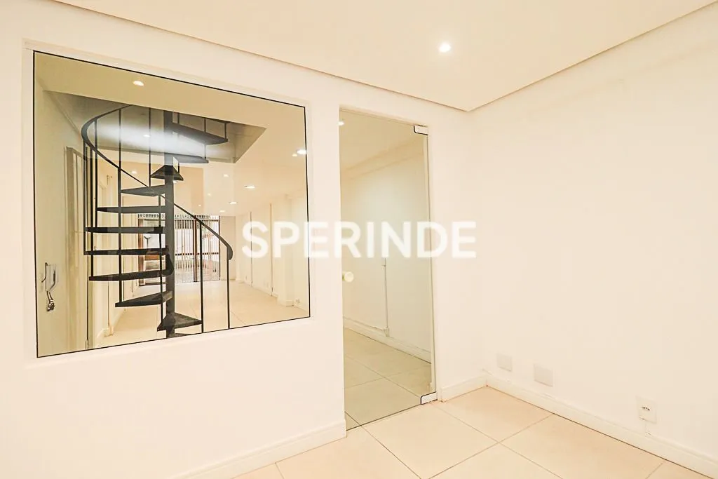 Excelente sala duplex com 56,40 m² na Rua Felipe Camarão - Bom fim