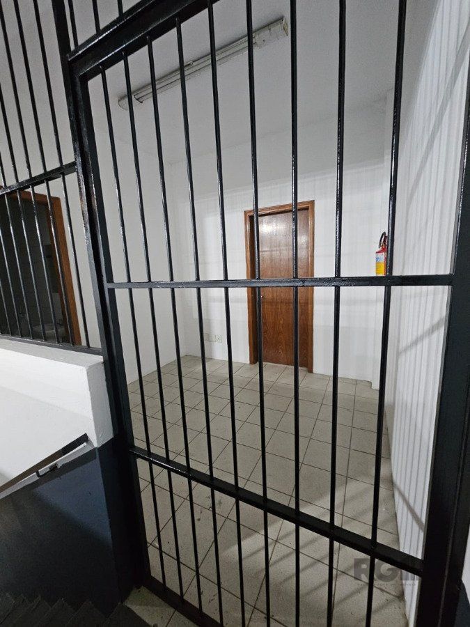 Depósito-Galpão-Armazém à venda com 1 quarto, 747m² - Foto 13