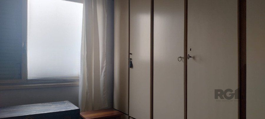 Apartamento à venda com 3 quartos, 199m² - Foto 13
