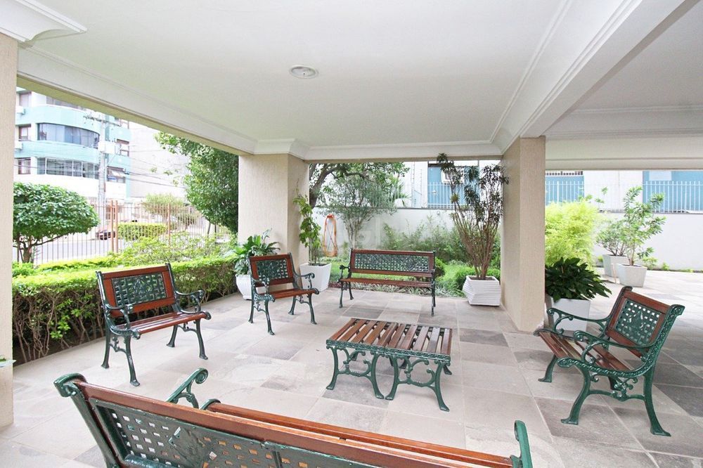 Apartamento, 3 dormitórios no bairro Rio Branco em Porto Alegre para Comprar