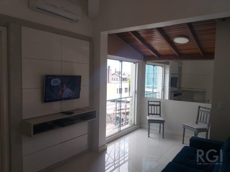 Cobertura à venda com 78m², 1 quarto, 1 suíte, 1 vaga no bairro Bom Fim em Porto Alegre
