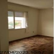 Excelente apto. de 37,15m2 com sala, cozinha com armários, balcão com pia, banheiro social mobiliado, com box, piso em parquet — foto 5