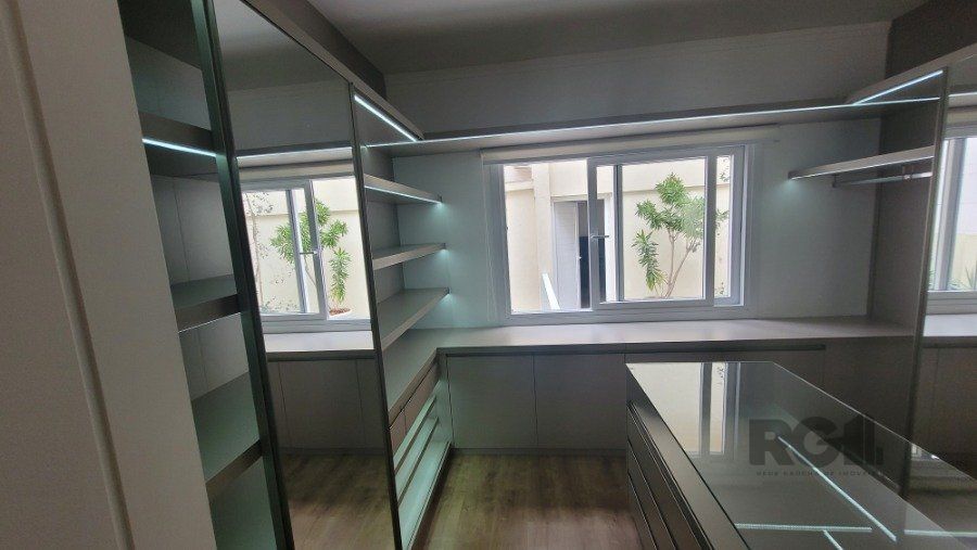 Casa à venda com 4 quartos, 250m² - Foto 22