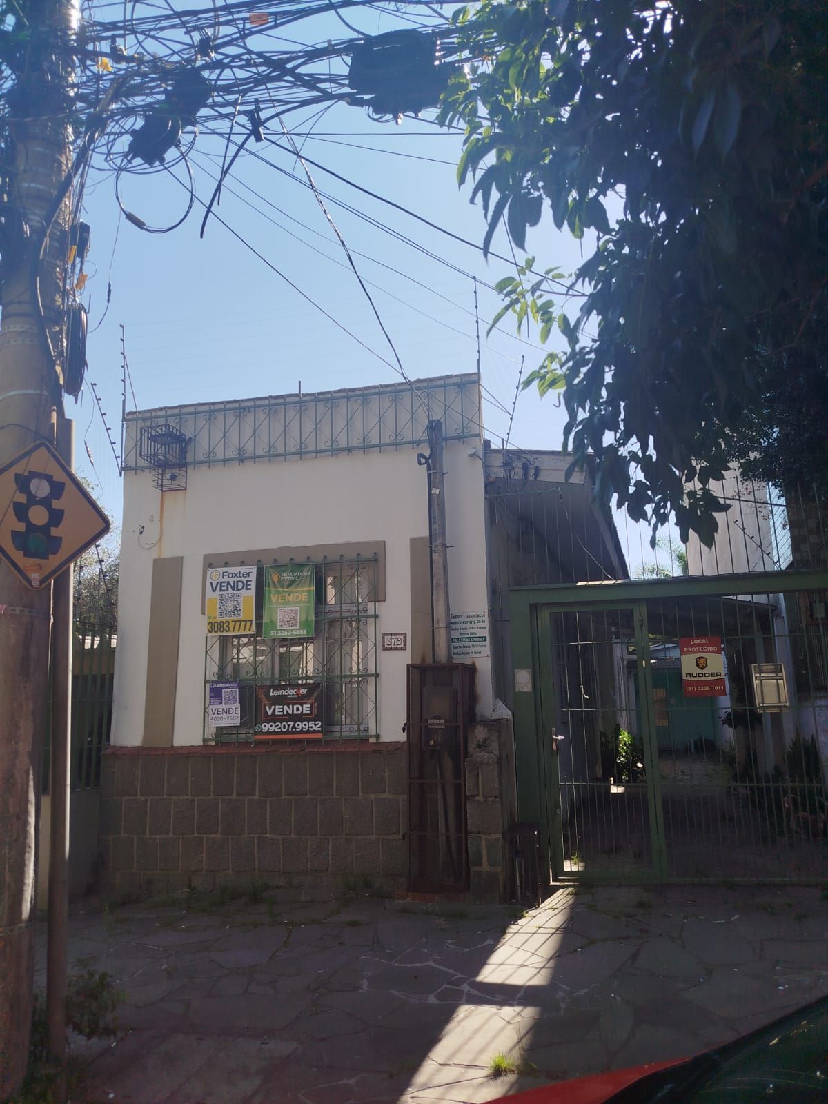 Casa 2 dormitórios no bairro Santa Cecília