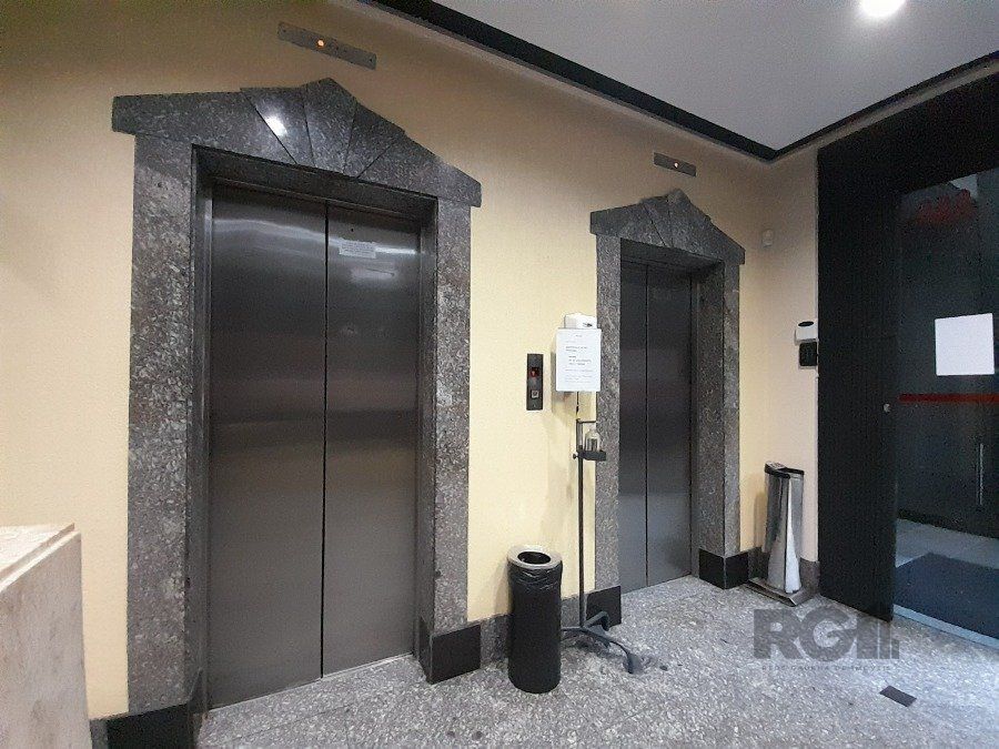Conjunto Comercial-Sala à venda com 1 quarto, 38m² - Foto 12