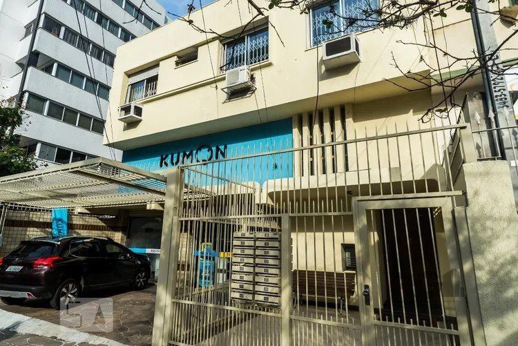 Apartamento à venda com 3 quartos, 75m² - Foto 2