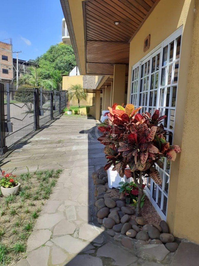 Apartamento à venda com 39m², 1 quarto, 1 vaga no bairro Morro Santana em Porto Alegre