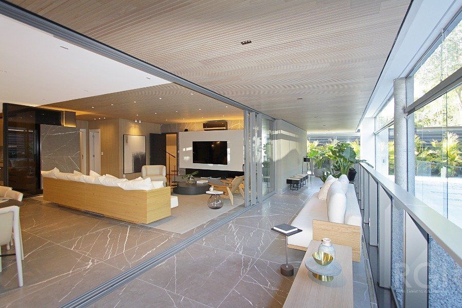 Apartamento, 3 quartos, 231 m² - Foto 1