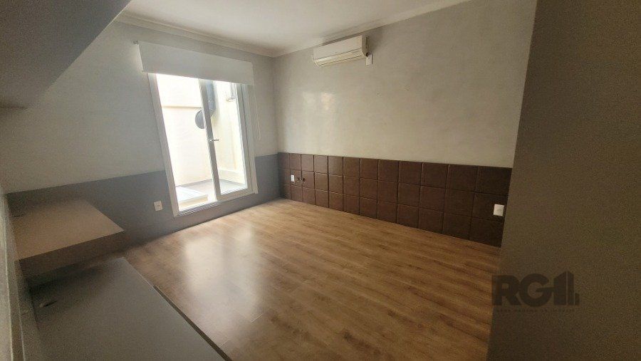 Casa à venda com 4 quartos, 250m² - Foto 28