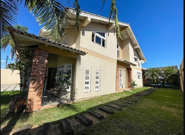 Casa à venda com 3 quartos, 362m² - Foto 27