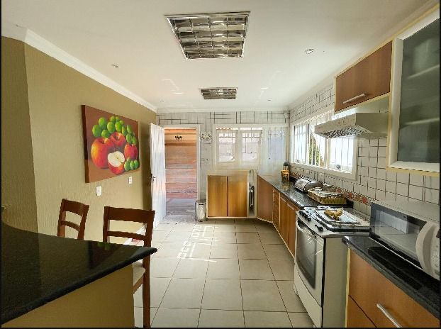 Casa à venda com 3 quartos, 362m² - Foto 8