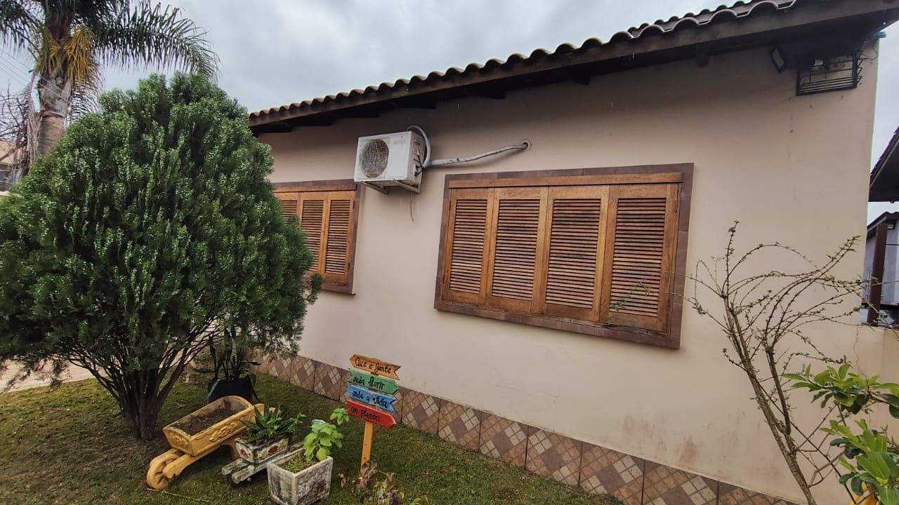 Casa com 2 quartos à venda