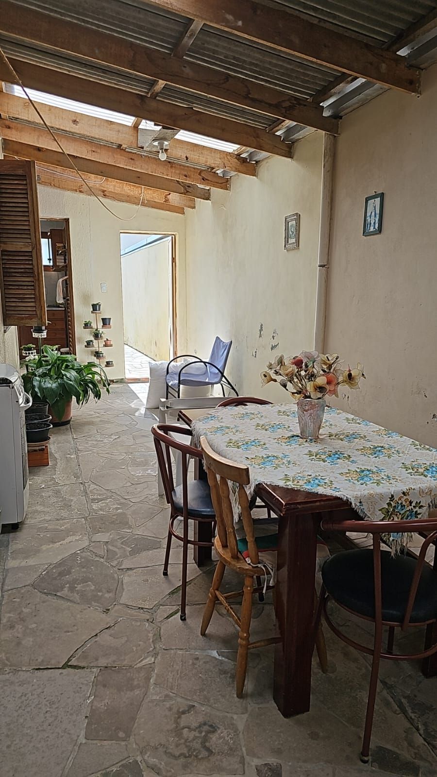 Casa à venda com 2 quartos, 69m² - Foto 4