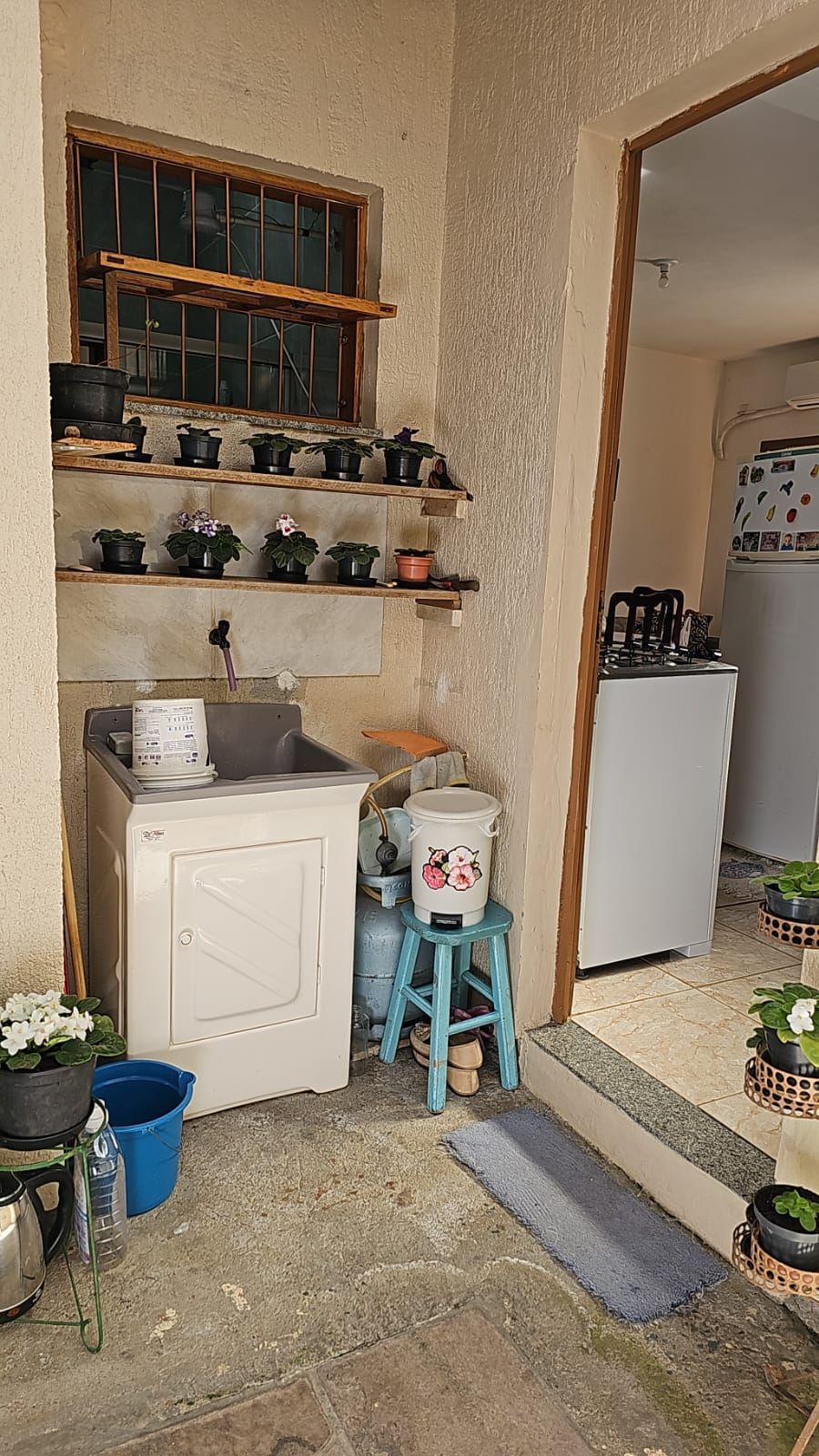 Casa à venda com 2 quartos, 69m² - Foto 3