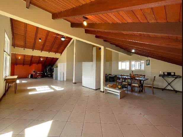Casa à venda com 3 quartos, 362m² - Foto 18