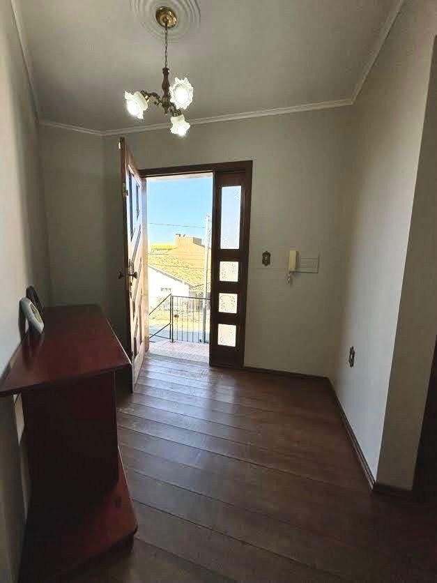 Casa à venda com 3 quartos, 161m² - Foto 2