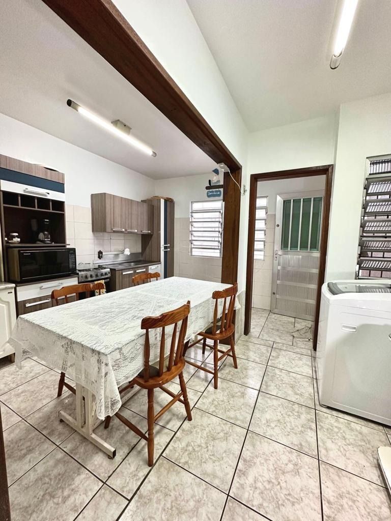 Casa à venda com 3 quartos, 161m² - Foto 8
