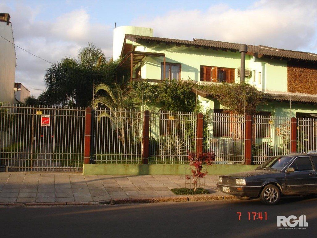Casa 4 dormitórios no bairro Jardim Itu
