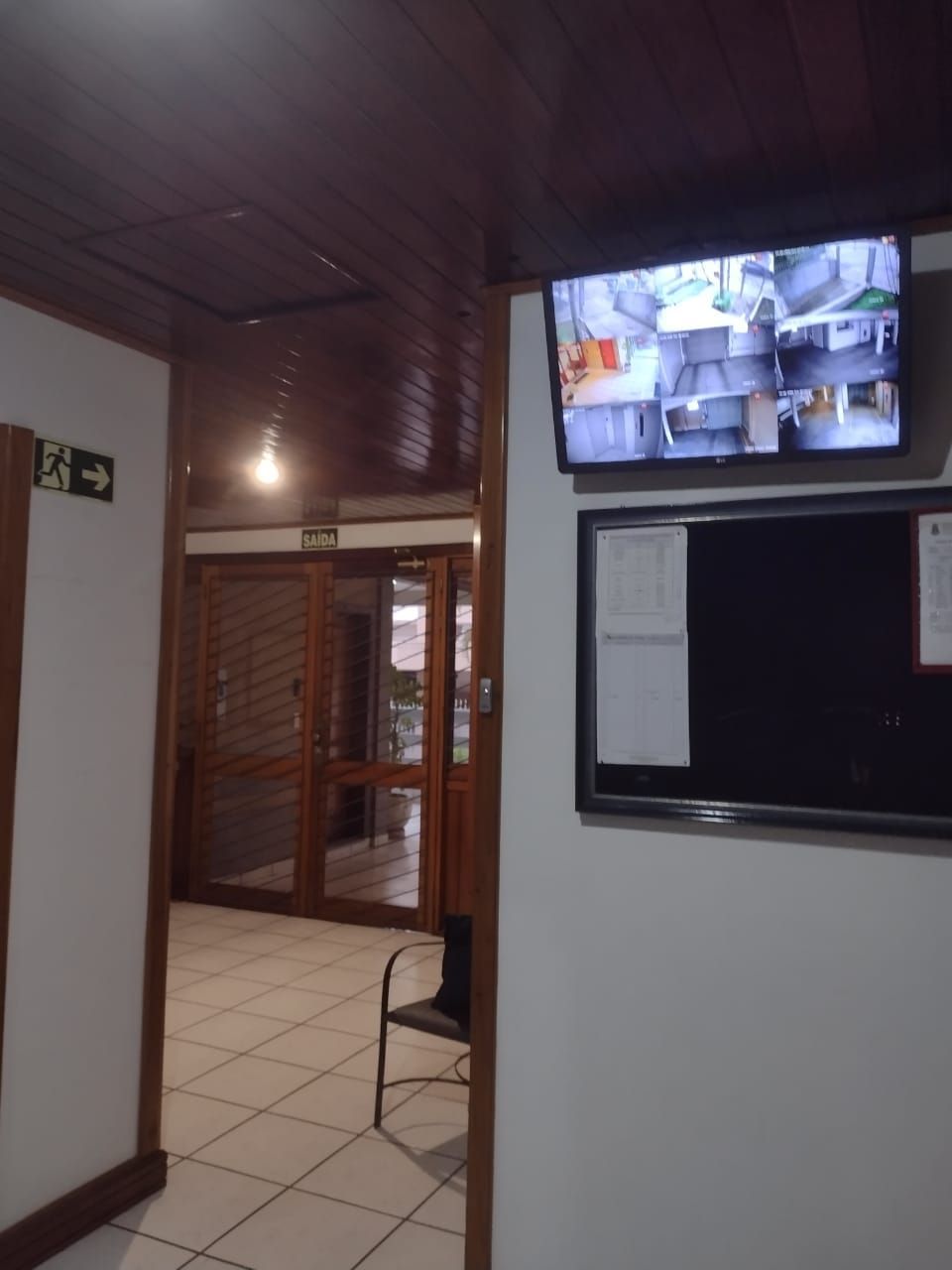 Apartamento à venda com 3 quartos, 201m² - Foto 8