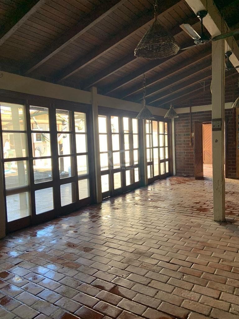 Casa à venda com 5 quartos, 220m² - Foto 12