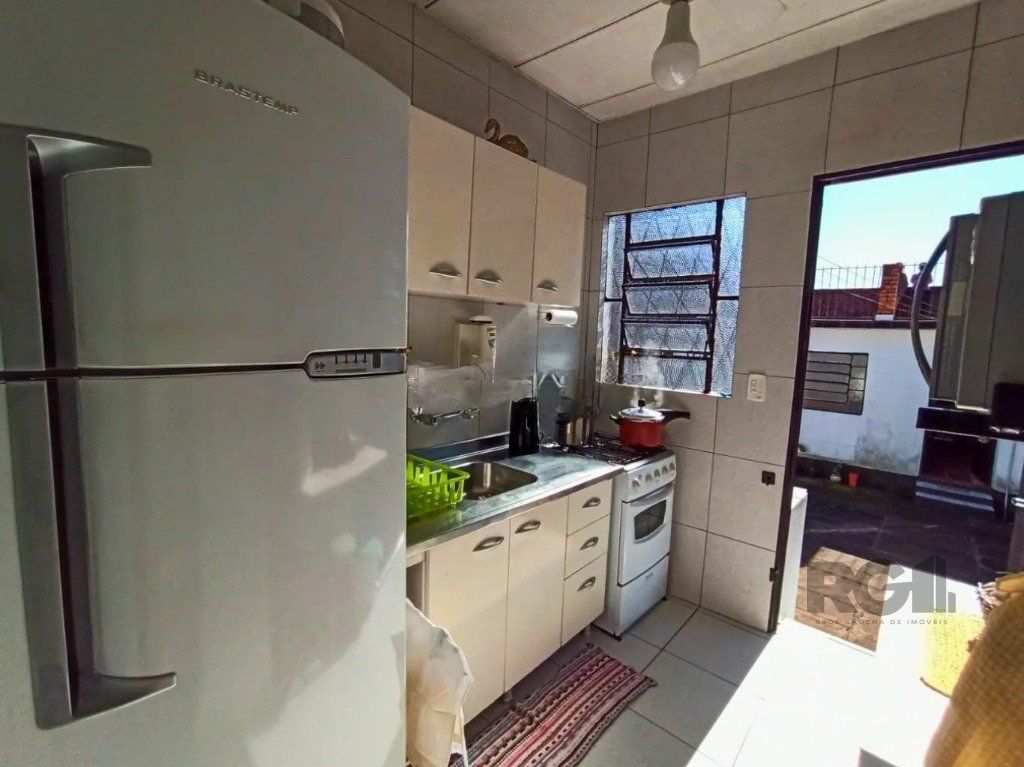 Casa à venda com 3 quartos, 65m² - Foto 9