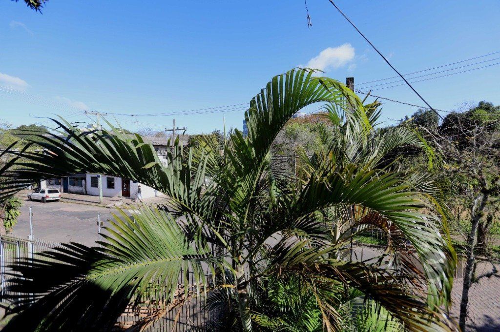 Casa à venda com 3 quartos, 200m² - Foto 32