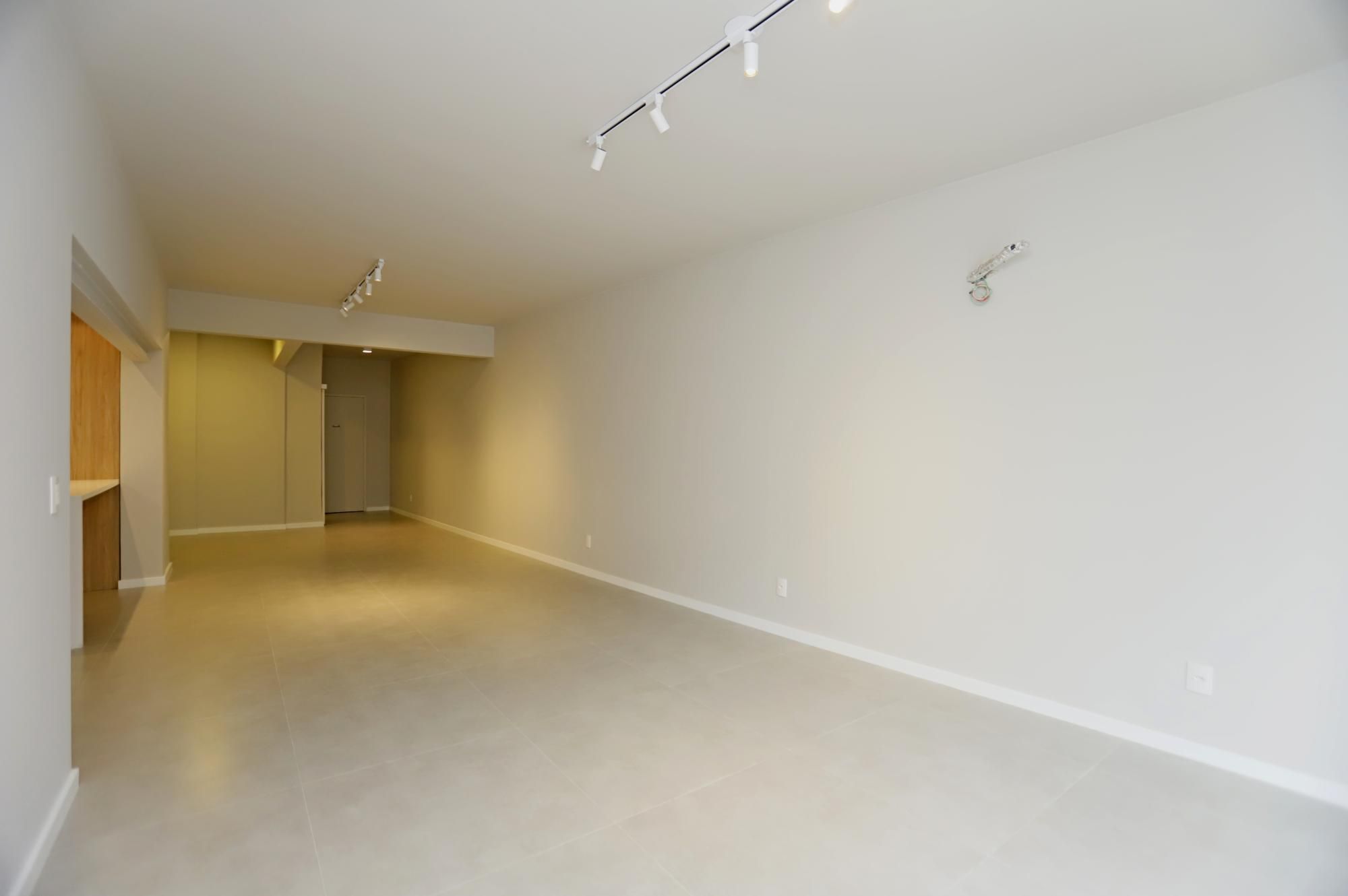 Apartamento à venda com 3 quartos, 143m² - Foto 7
