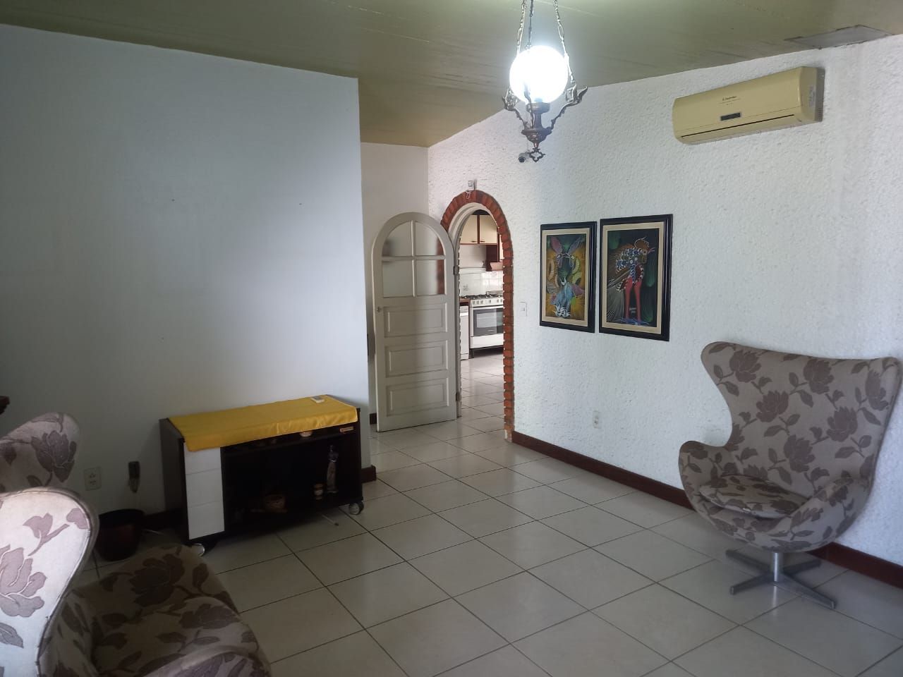 Casa à venda com 3 quartos, 107m² - Foto 4