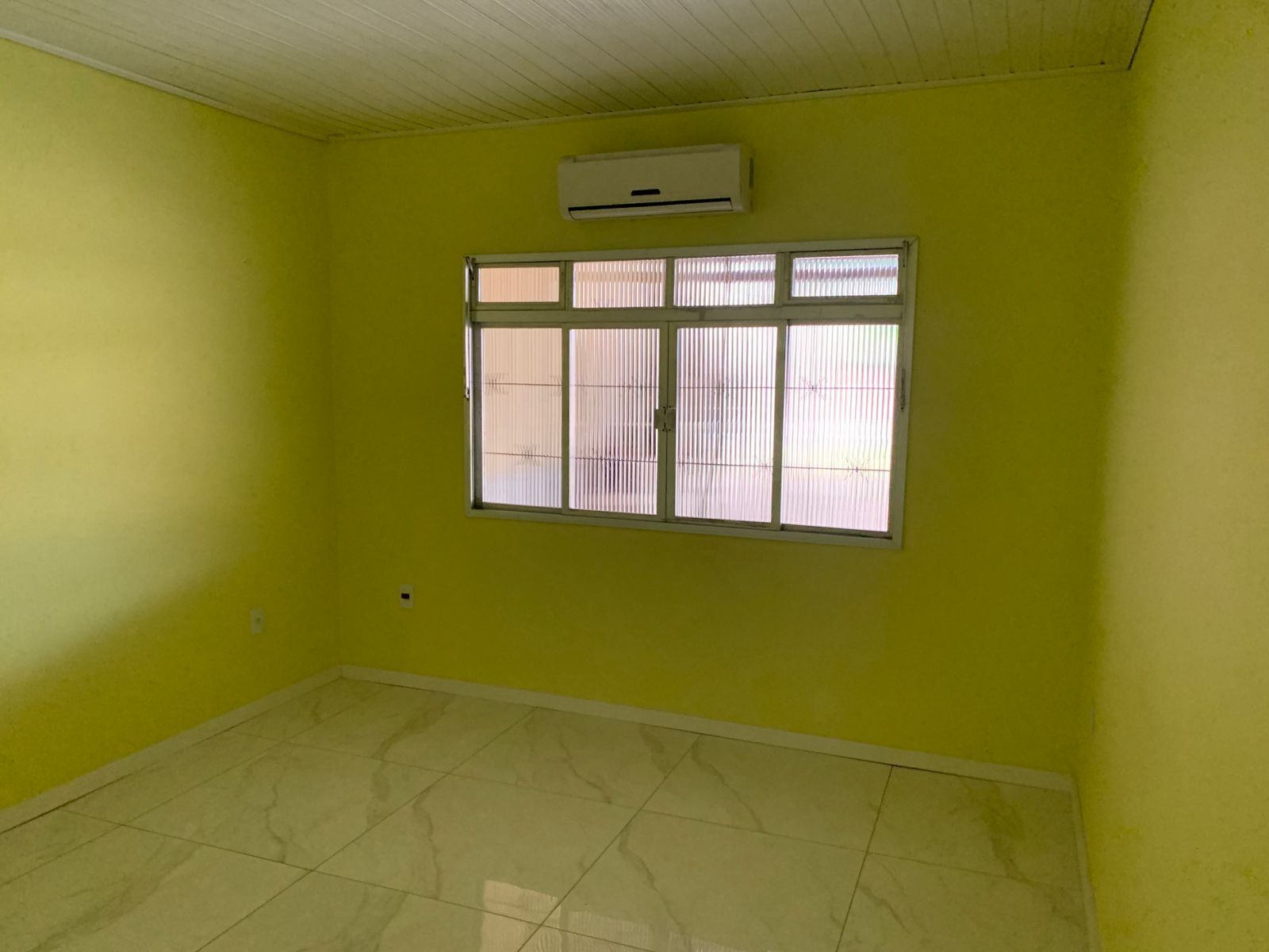 Casa à venda com 3 quartos, 55m² - Foto 19