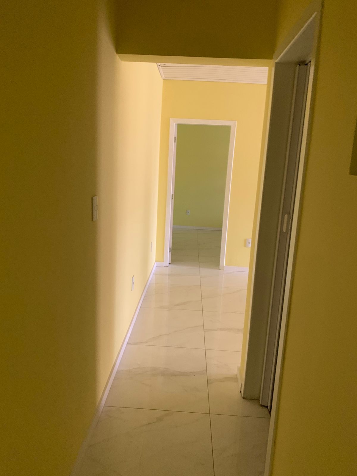 Casa à venda com 3 quartos, 55m² - Foto 11