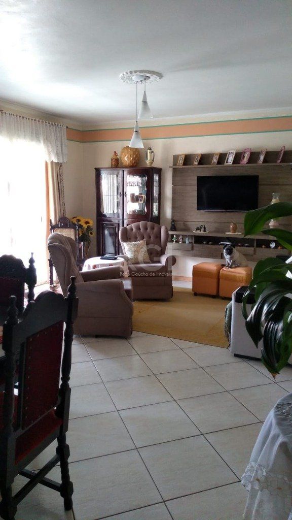 Casa à venda com 4 quartos, 220m² - Foto 4