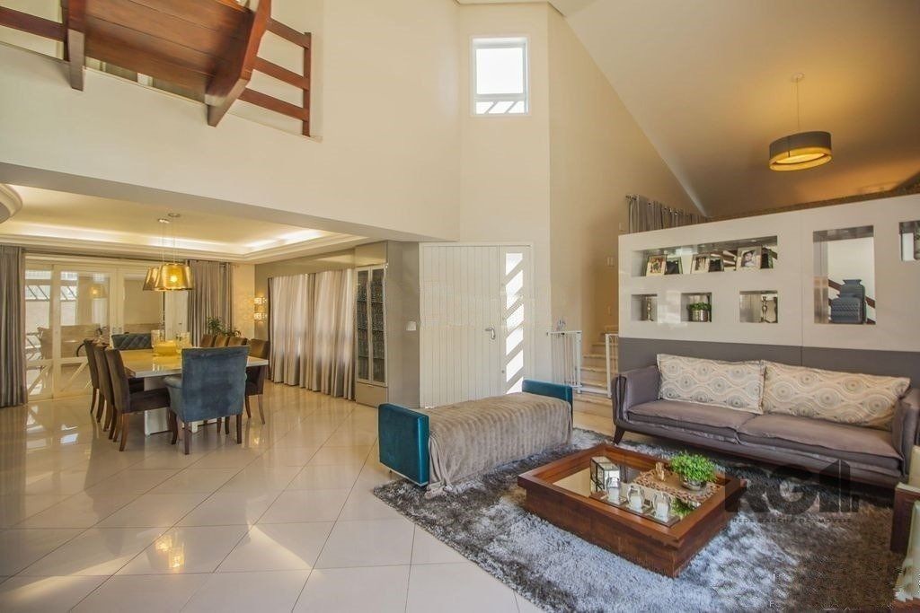 Casa de Condomínio à venda com 4 quartos, 390m² - Foto 4