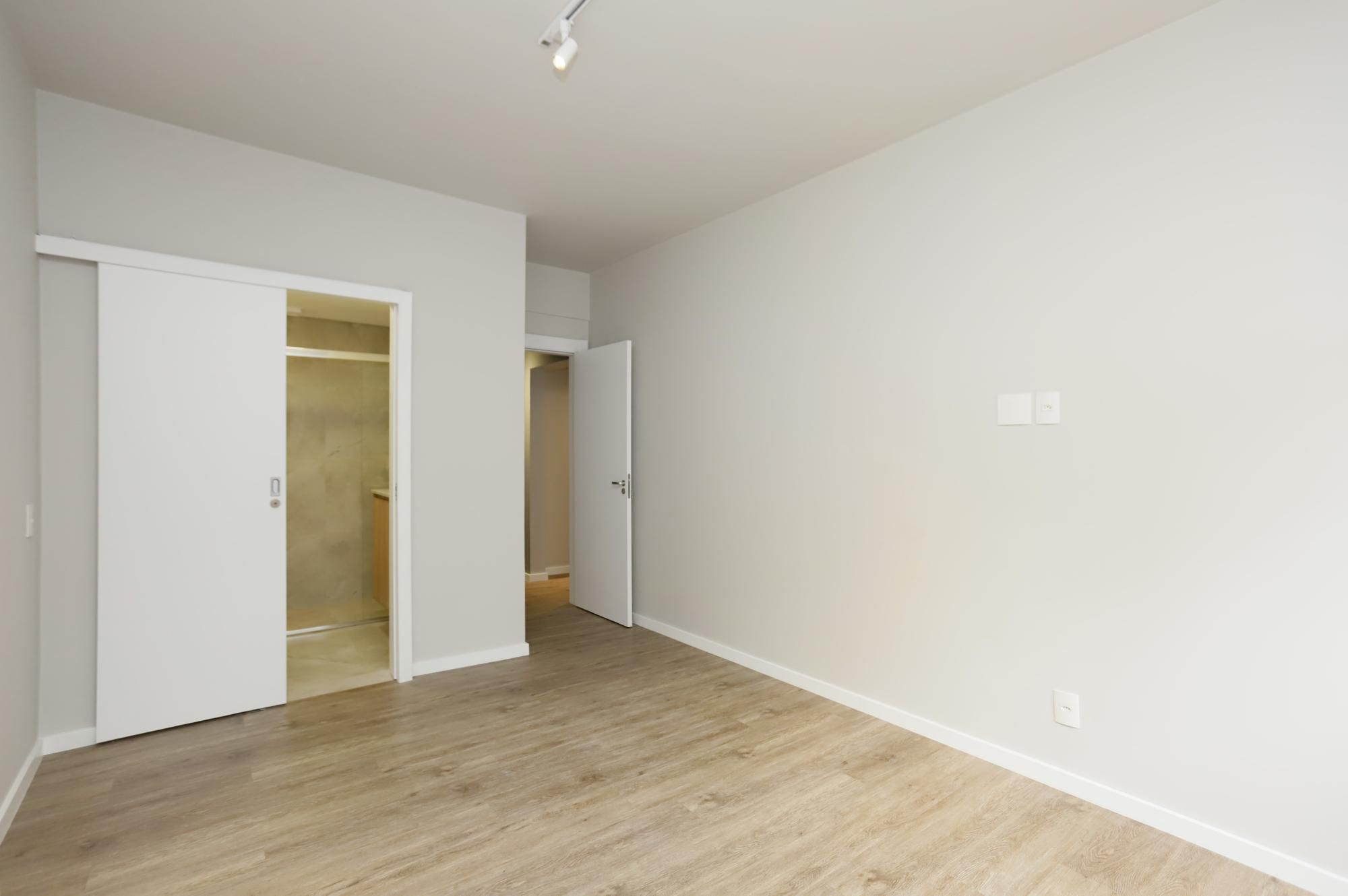 Apartamento à venda com 3 quartos, 143m² - Foto 26
