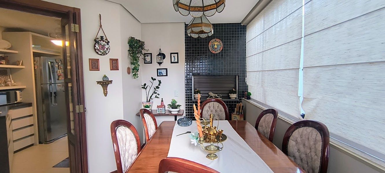 Apartamento 02 dormitórios no Menino Deus