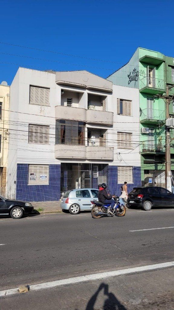 Apartamento à venda com 2 quartos, 64m² - Foto 1