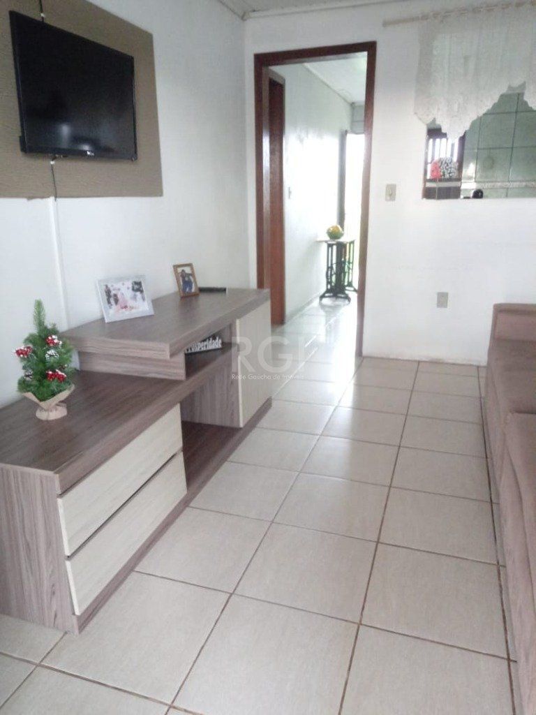 Casa à venda com 4 quartos, 180m² - Foto 2