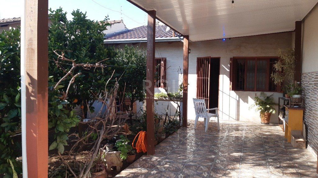 Casa à venda com 3 quartos, 98m² - Foto 25