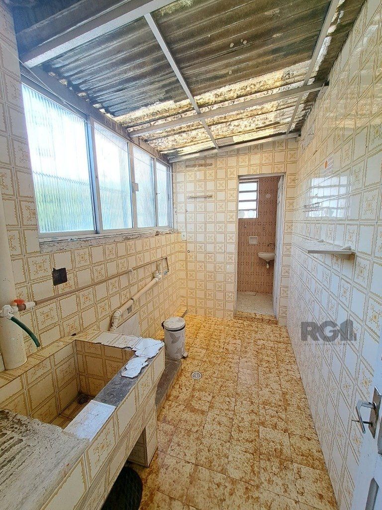 Casa à venda com 3 quartos, 190m² - Foto 11