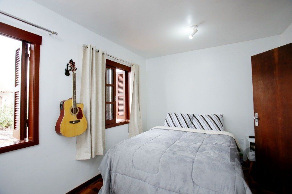 Casa à venda com 3 quartos, 230m² - Foto 15