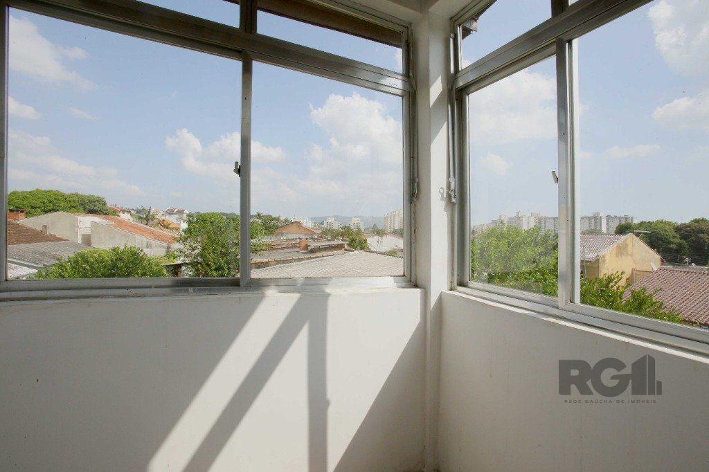 Casa à venda com 4 quartos, 150m² - Foto 40