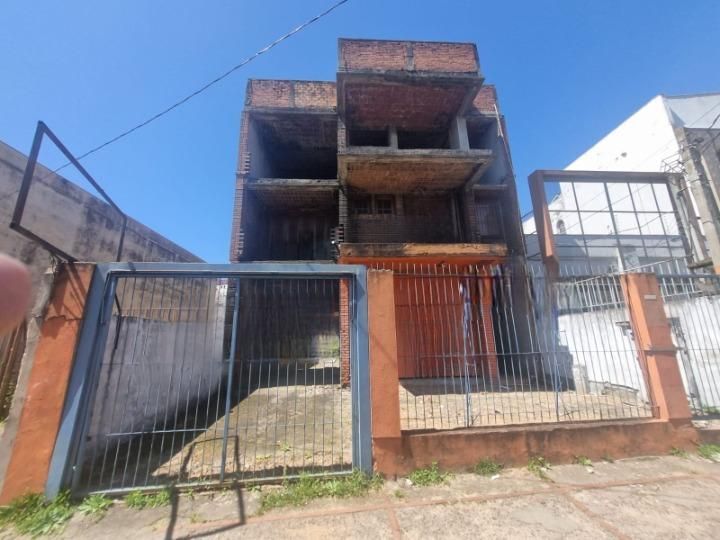 Prédio Comercial, 3 dormitórios no bairro Higienópolis em Porto Alegre para Comprar