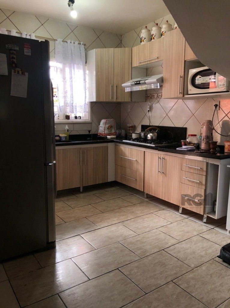 Casa à venda com 3 quartos, 137m² - Foto 4