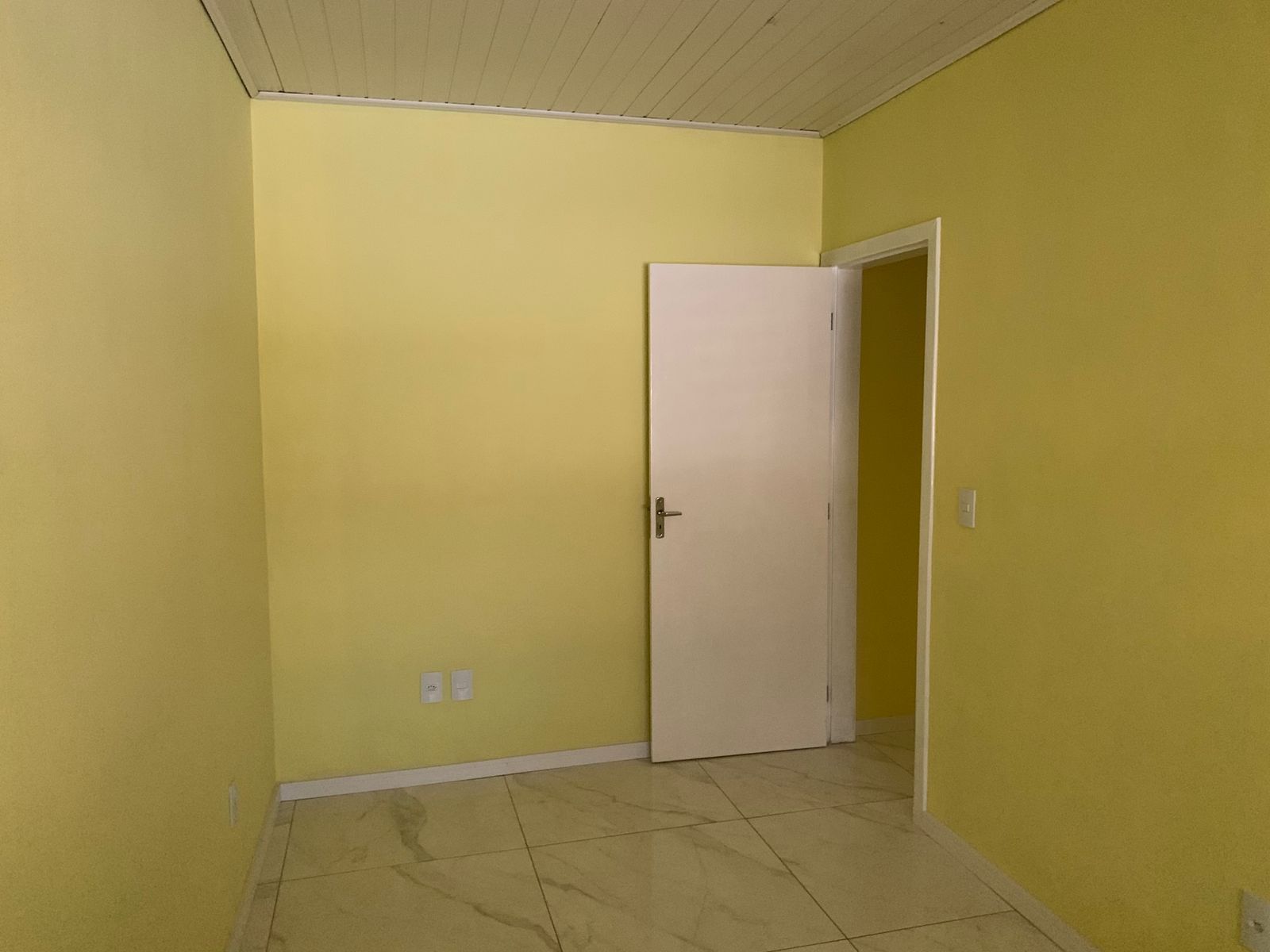 Casa à venda com 3 quartos, 55m² - Foto 12